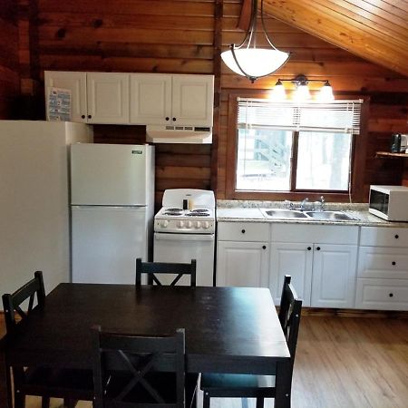 Lake Texoma Camping Resort Cabin 8 Willow Spring Extérieur photo